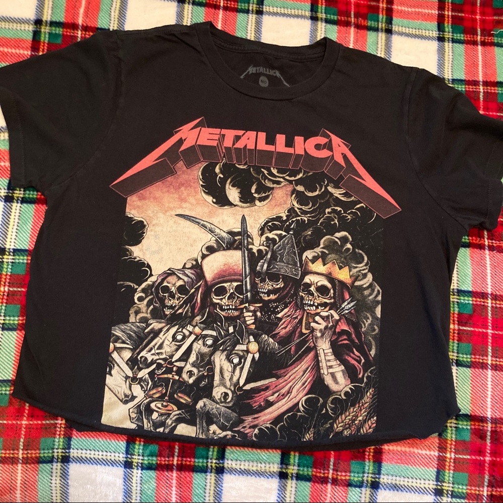 Metallica Cropped Tee